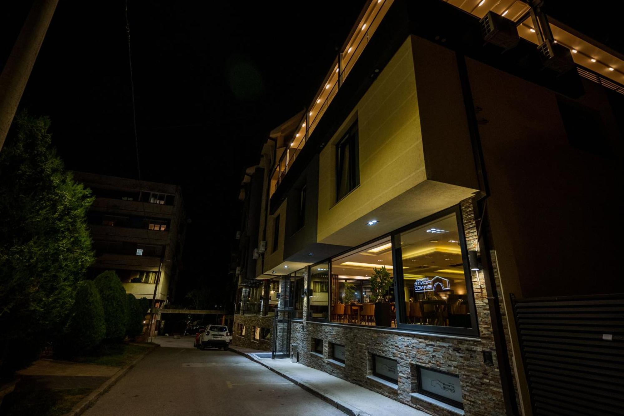 Hotel & Restaurant Ponte Bianco Vranje Exteriör bild